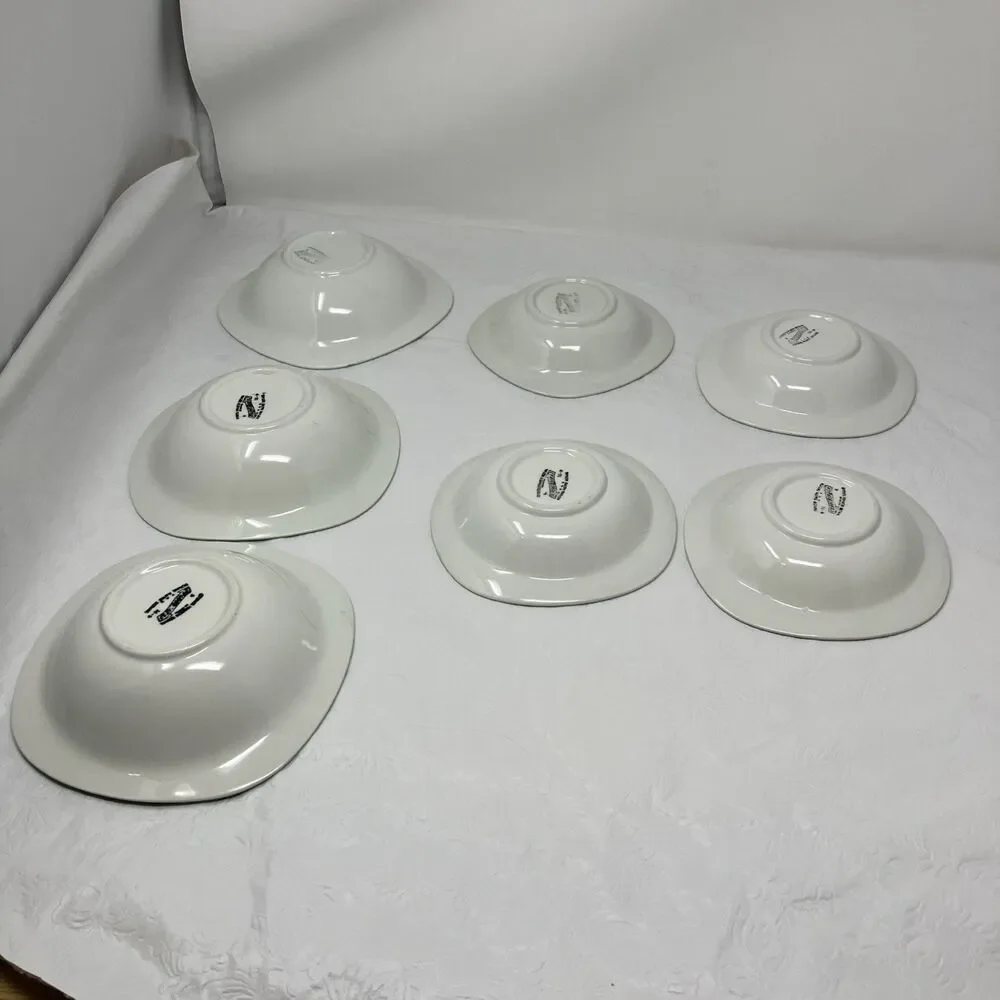 Taylor Smith Taylor Conversation Day Lily Bowls Lot Of 4 Berry Desert & 3 Cereal